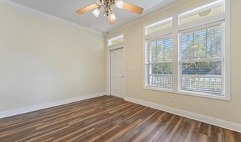 318 Saint Francis St, Bay St. Louis, MS 39520