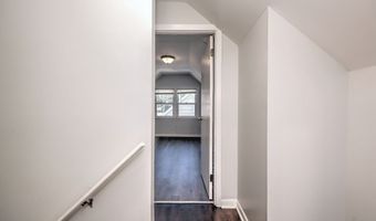 150 Hillcrest Rd, Bridgeport, CT 06606