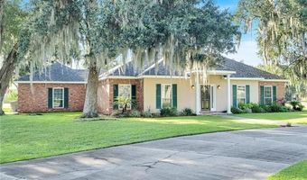 147 JESUIT BEND Dr, Belle Chasse, LA 70037