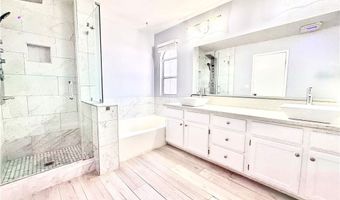 10001 Coral Sands Dr, Las Vegas, NV 89117