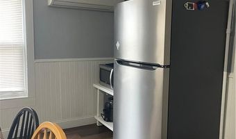 12 Third School St 2, Bristol, RI 02809