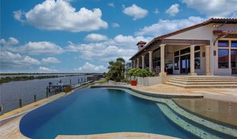 755 S Bay St, Aransas Pass, TX 78336