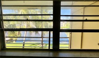 2825 NE 201st Ter M214, Aventura, FL 33180