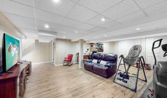 1065 N Jamey Ln, Addison, IL 60101