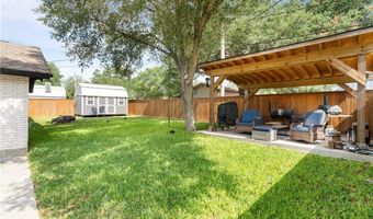 1413 Alta Vista St, Alice, TX 78332
