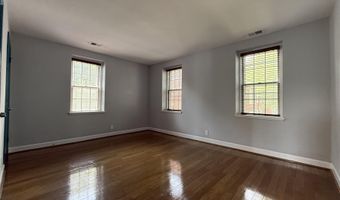 3050 S BUCHANAN St C2, Arlington, VA 22206