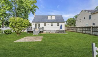 2 8th St, Aberdeen, NJ 07747
