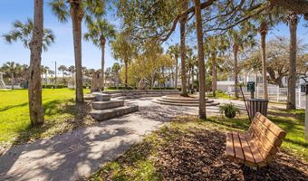 2058 BEACH Ave, Atlantic Beach, FL 32233