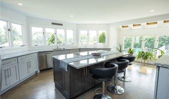 9 Katelan Ct, Cranston, RI 02921
