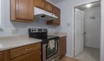 2832 Earlswood Ln, Indianapolis, IN 46217