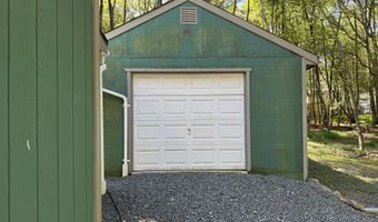 106 Burnshaw Ln, Albrightsville, PA 18210