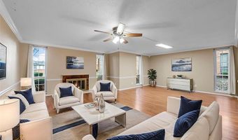 916 Claytonbrook Dr 1, Ballwin, MO 63011