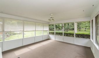737 Smith Dr, Ballwin, MO 63011