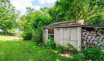 41 Mount View Ave, North Kingstown, RI 02852