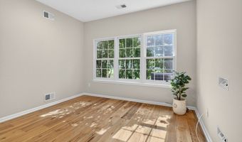 33 Four Oaks Rd, Bedminster, NJ 07921