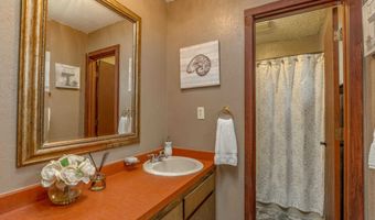 17 Lakeview Cir, Angel Fire, NM 87710