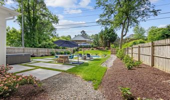 1614 Brook Rd, Charlotte, NC 28205