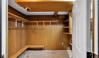52 Clubhouse Dr, Bourne, MA 02532