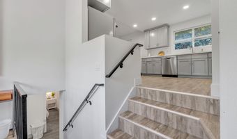 5985 CEDAR St, Astoria, OR 97103