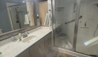 74 Lafayette St, Alexander City, AL 35010