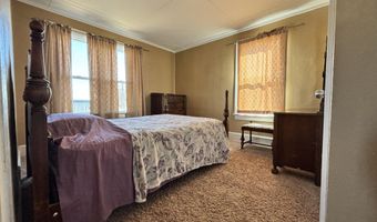 14 NW 4th Ave, Aberdeen, SD 57401