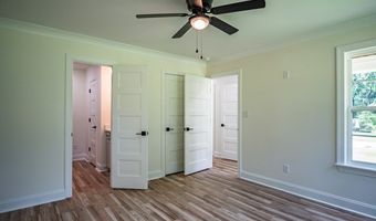 102 Autumwood Cv, Batesville, MS 38606