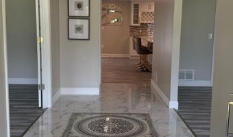 104 LAKE FRONT Dr, Dover, DE 19904