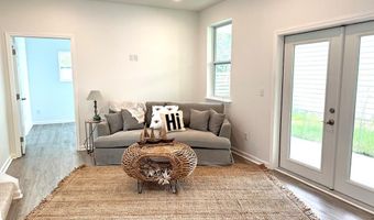 195 14th St, Apalachicola, FL 32320