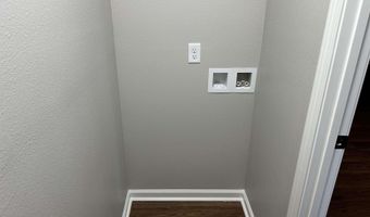 6 B Hiland Pl, Benton, AR 72015