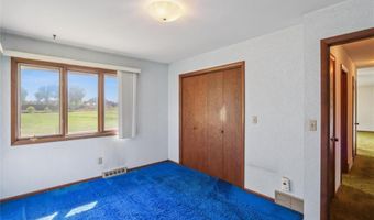 71 Railroad St, Atkins, IA 52206