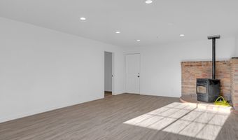 2010 E 1ST Ave, Albany, OR 97321
