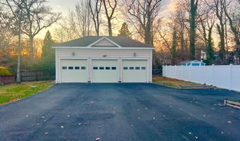 4816 DODSON Dr, Annandale, VA 22003