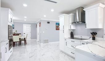 6531 SANTIAGO Ct, Apollo Beach, FL 33572