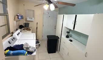 208 NW Avenue H Pl, Belle Glade, FL 33430