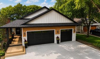 2707 1st St, Arnolds Park, IA 51331