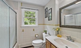 14 Olde Berry Rd, Andover, MA 01810