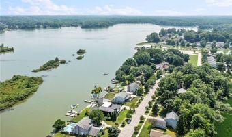 843 Nautilus Trl, Aurora, OH 44202