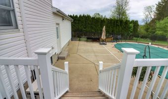 111 Windswept E Dr, Amsterdam, NY 12010