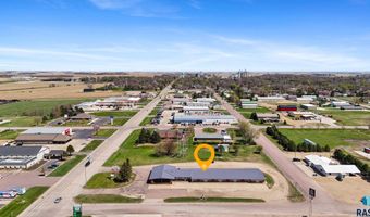 1409 Cedar St, Beresford, SD 57004