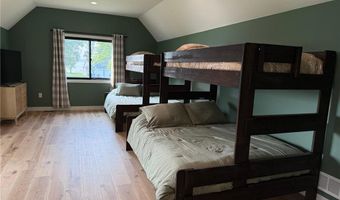 1920 Geneva Rd NE, Alexandria, MN 56308