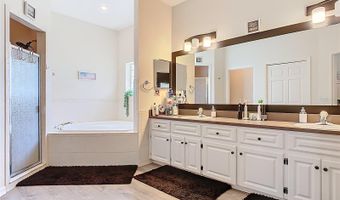 123 EVERGREEN Dr, Auburndale, FL 33823