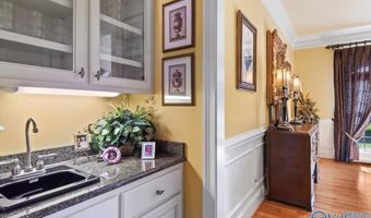 280 St Andrews Ln, Albertville, AL 35951