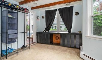 60 White Pkwy, North Smithfield, RI 02896