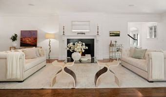 18 Tokeneke Trl, Darien, CT 06820