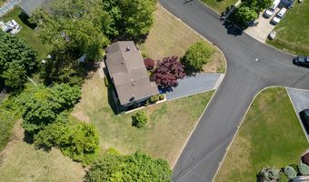 540 Sherman Ave, Belford, NJ 07718