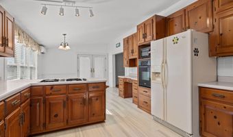 664 Seashore Dr, Atlantic, NC 28511