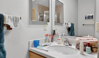 360 W Washington Ave 1204, Madison, WI 53703