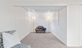 5905 Mayhill Dr, Madison, WI 53711