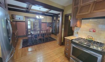817 N Main St, Aberdeen, SD 57401