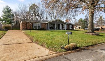 417 Mayfair Dr, Ballwin, MO 63011